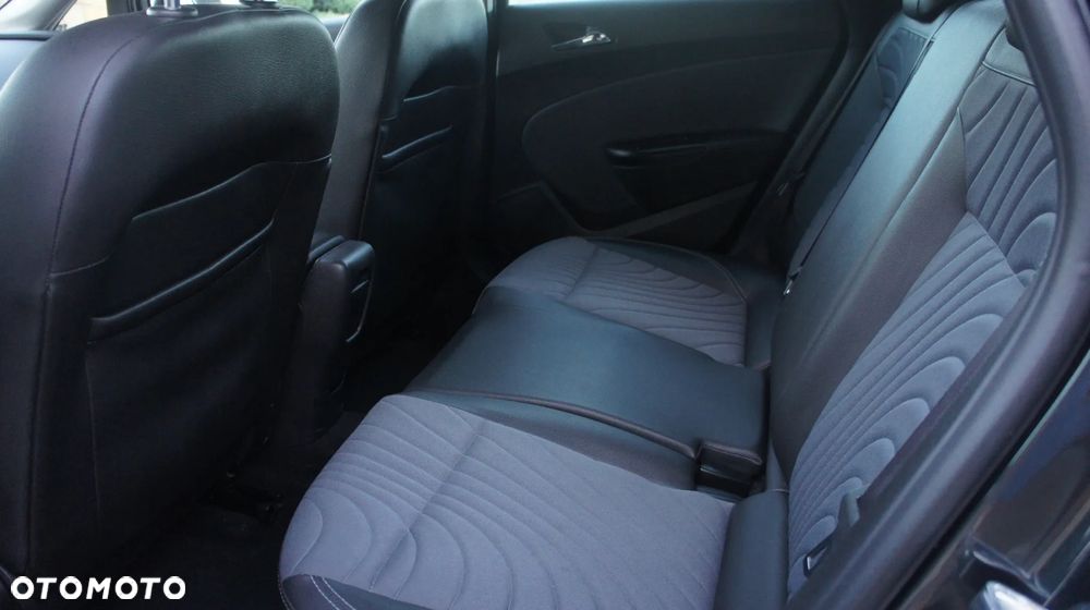 Opel Astra 2.0 CDTI ecoFLEX Start/Stop Exklusiv - 29