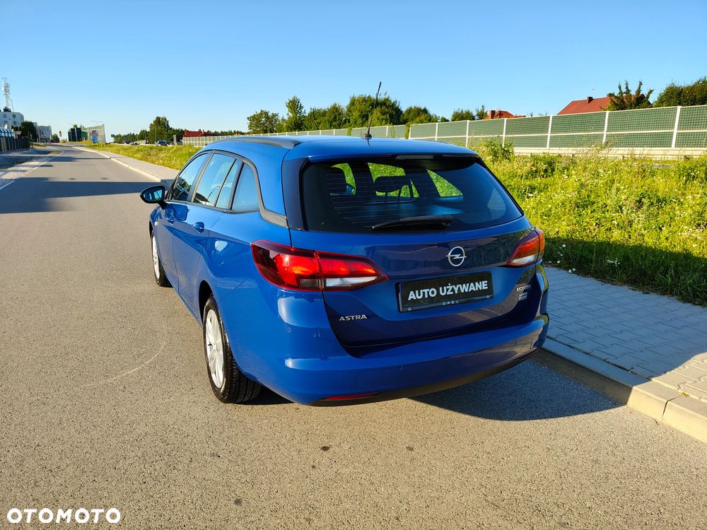 Opel Astra 1.0 T Essentia S&S - 9