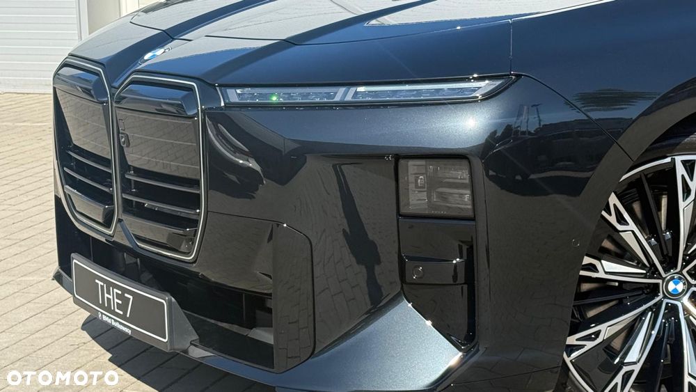 BMW Seria 7 - 8