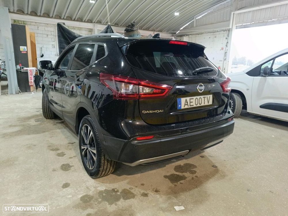 Nissan Qashqai 1.3 DIG-T N-Connecta J18 - 9