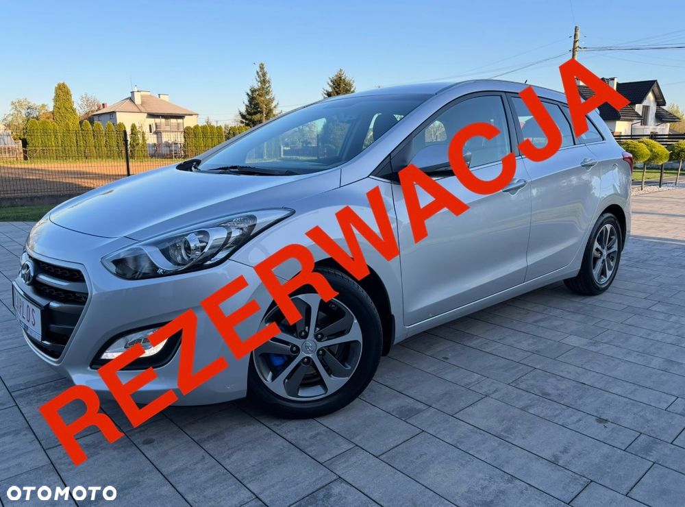Hyundai i30 blue Kombi 1.6 GDi YES Silver
