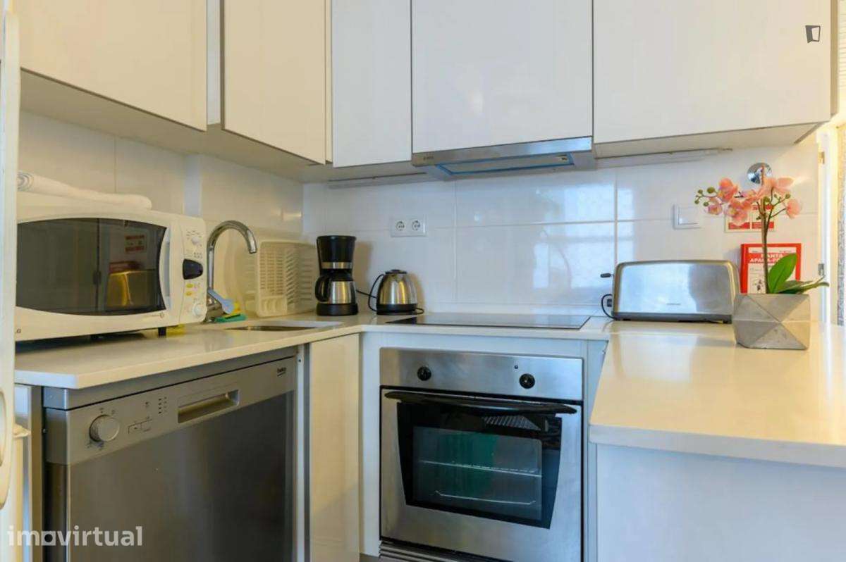 Apartamento com 3 quartos - localizado em Princípe Real Lisbon - Grande imagem: 2/13