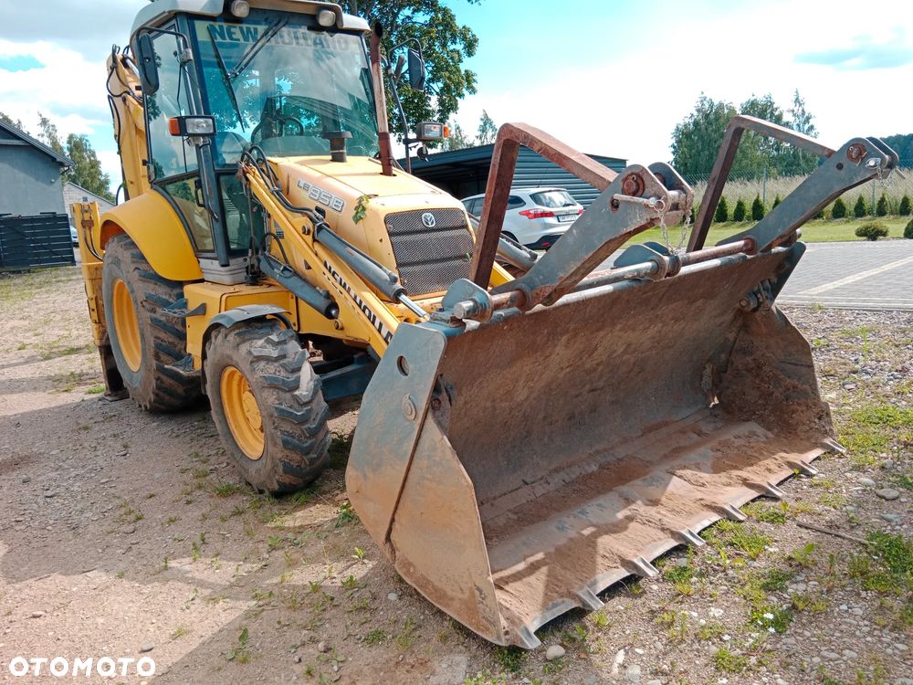 New Holland LB95B - 3