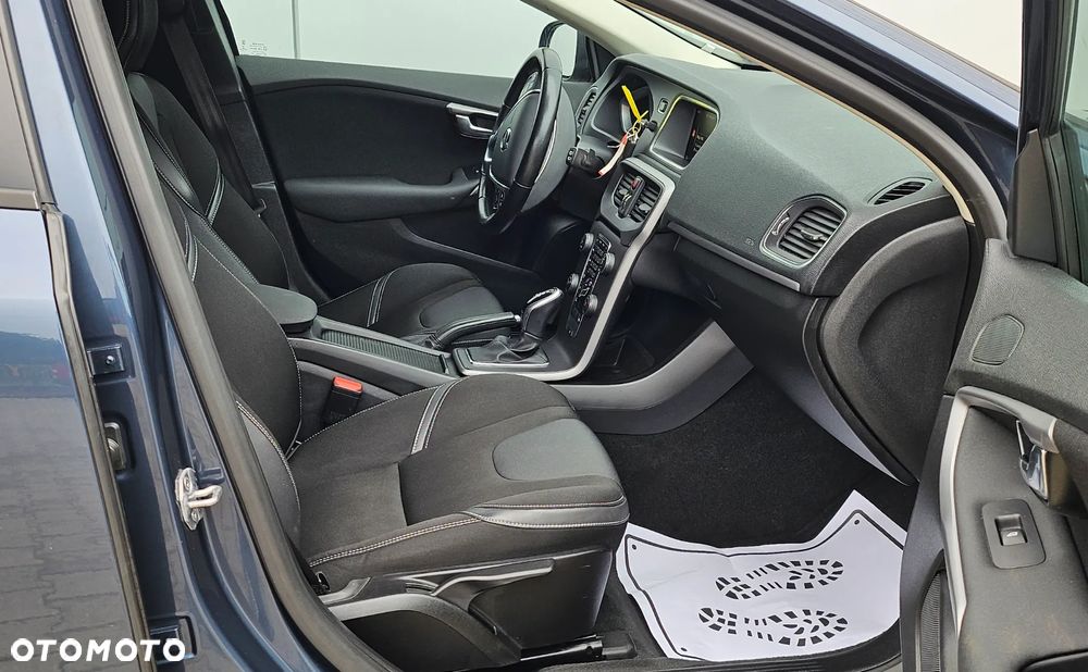 Volvo V40 T2 Geartronic - 19