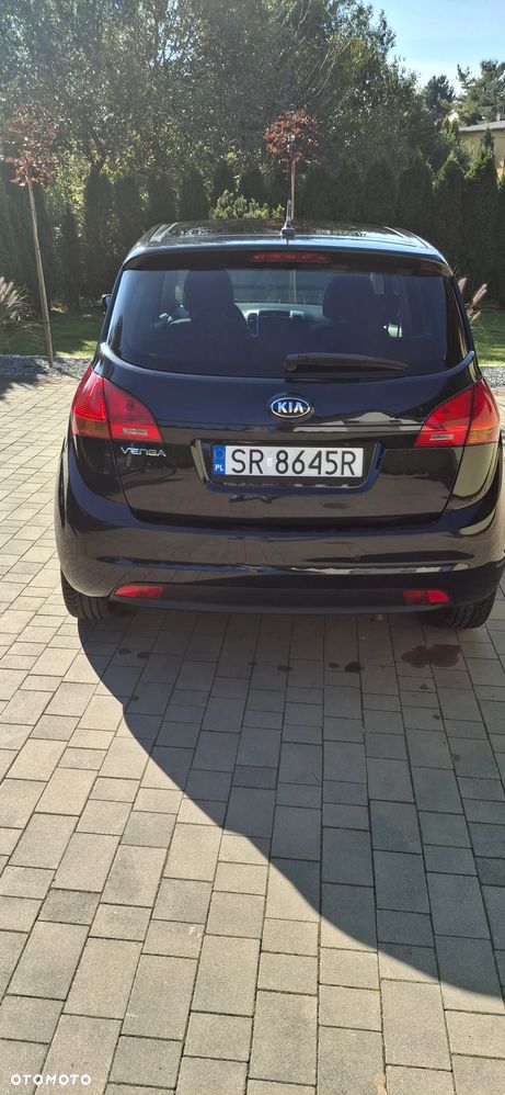 Kia Venga - 7