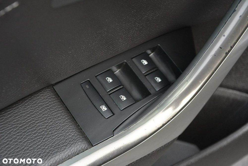 Opel Astra 1.4 Turbo Cosmo - 30