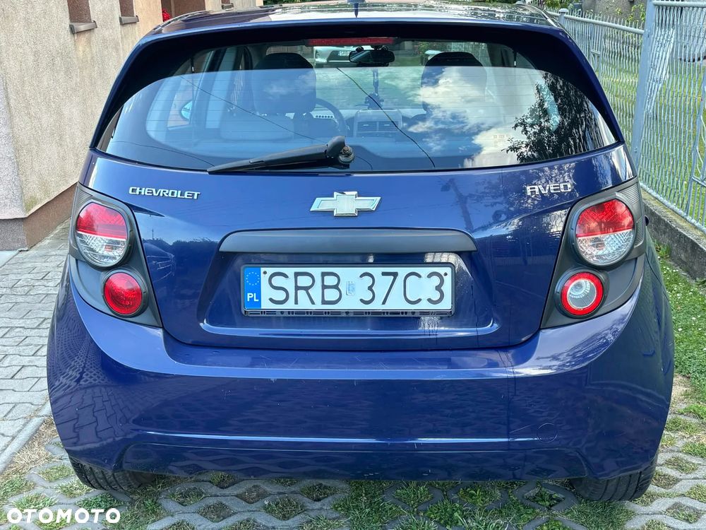 Chevrolet Aveo - 4