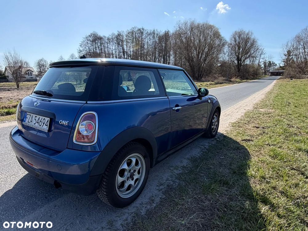 MINI ONE - 3