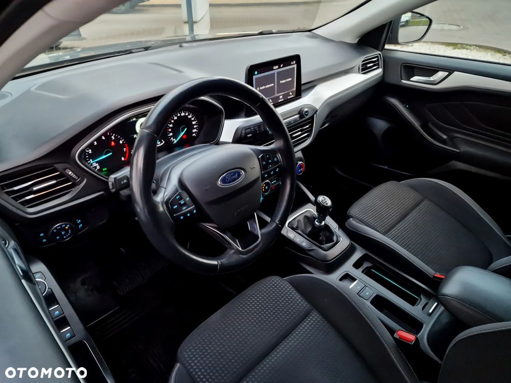 Ford Focus SW 1.0 EcoBoost Titanium - 5