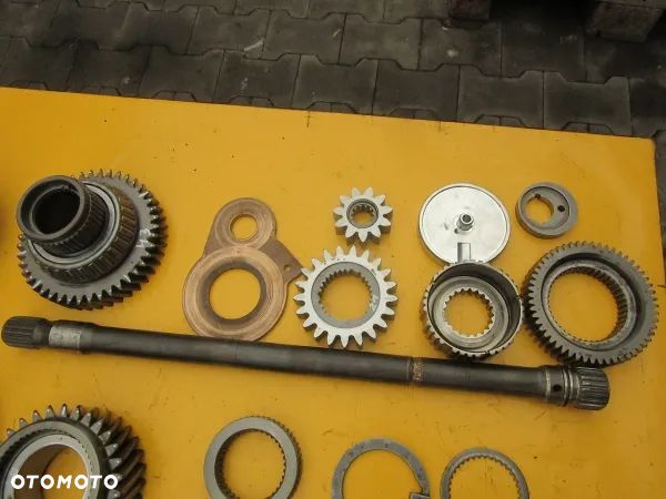 Elementy skrzyni AP John Deere 7720 - 13