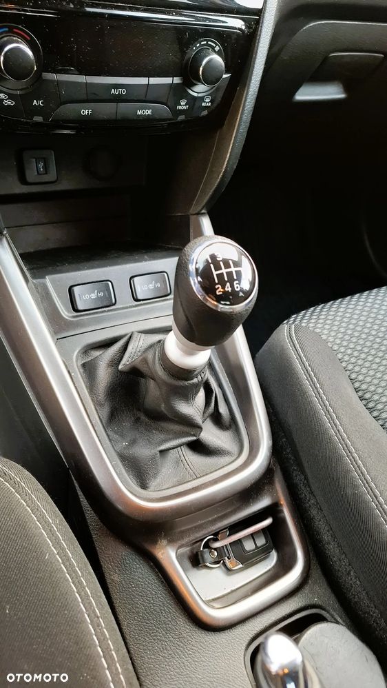 Suzuki Vitara - 10