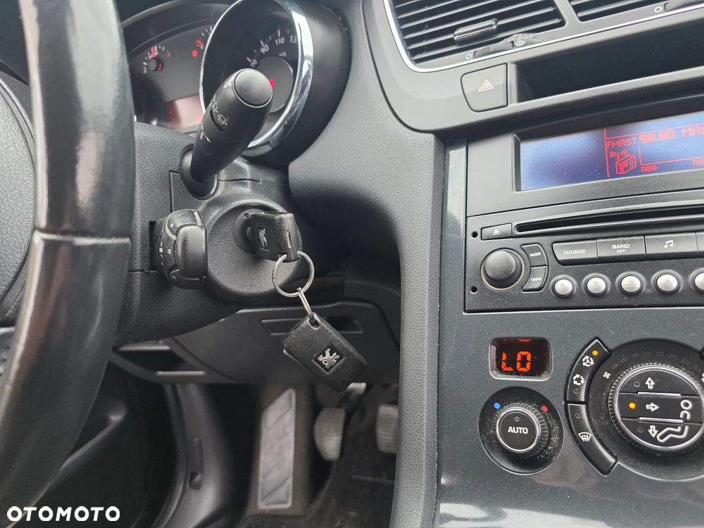 Peugeot 5008 155 THP Premium - 30