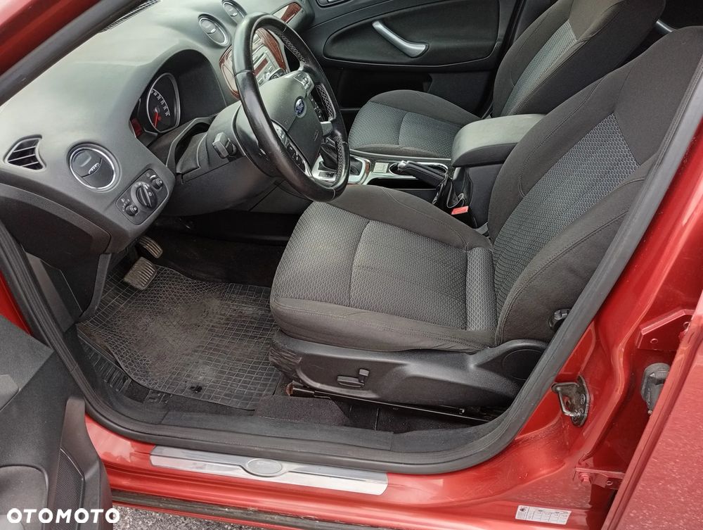 Ford Mondeo 2.0 TDCi Ghia - 6