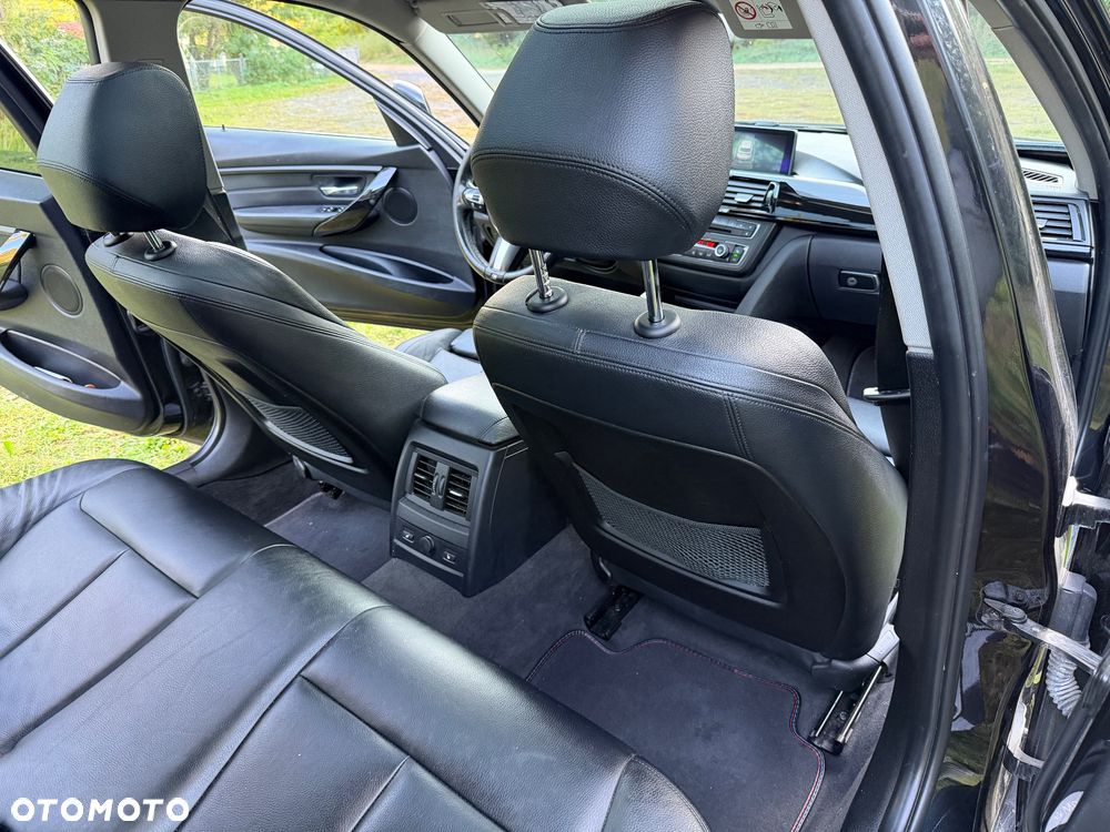 BMW Seria 3 330d xDrive Sport Line - 40