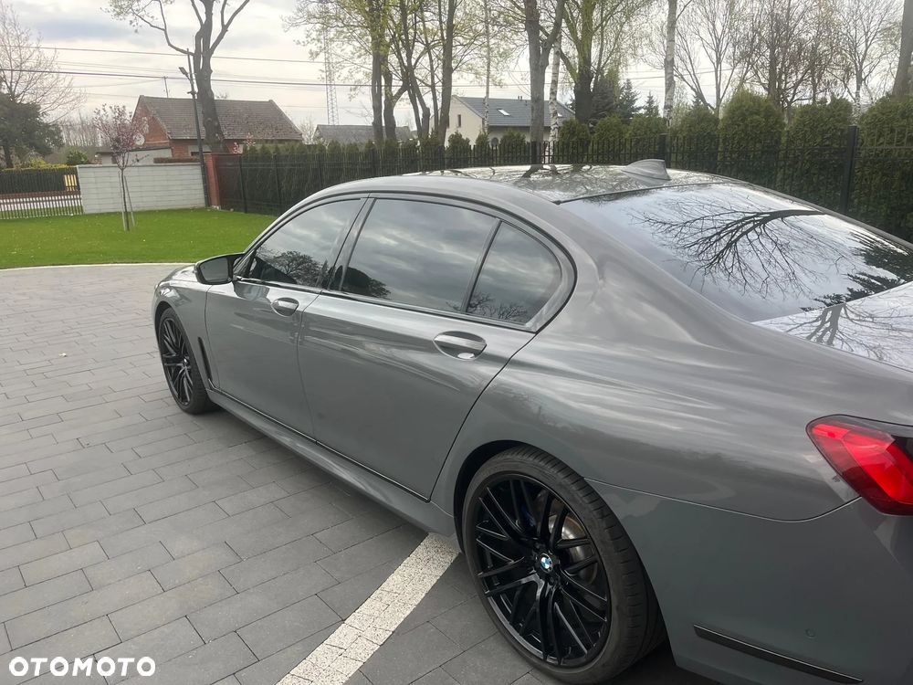 BMW Seria 7 750Li xDrive sport - 15