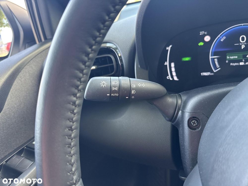 Toyota Yaris Hybrid 1.5 Style - 18