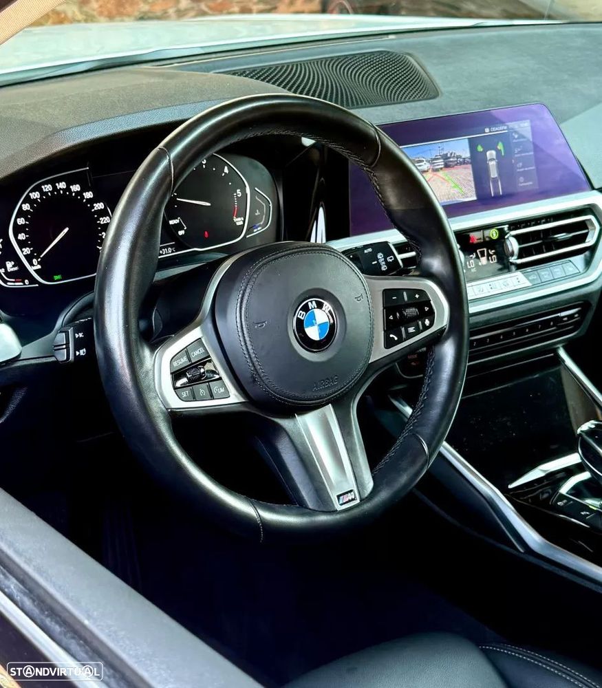 BMW 320 d Touring Pack Desportivo M Auto - 16