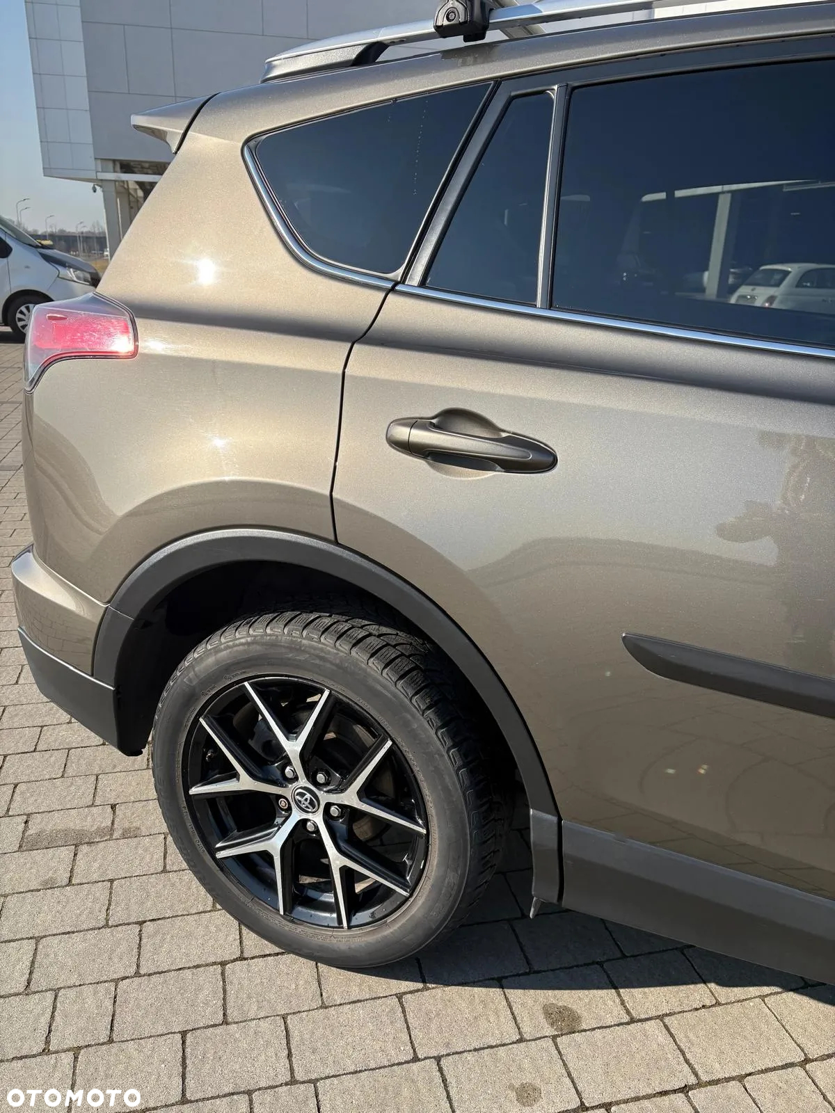 Toyota RAV4 Hybrid Style 4x4 - 12