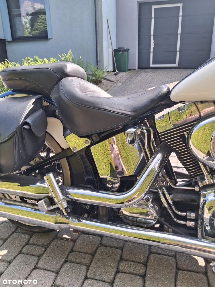 Harley-Davidson Softail Deluxe - 19