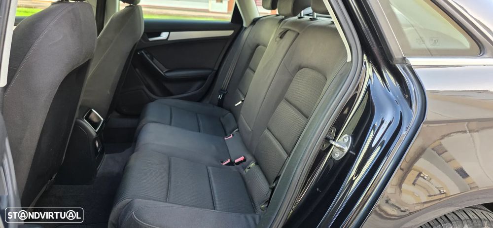 Audi A4 2.0 TDI exclusive - 6