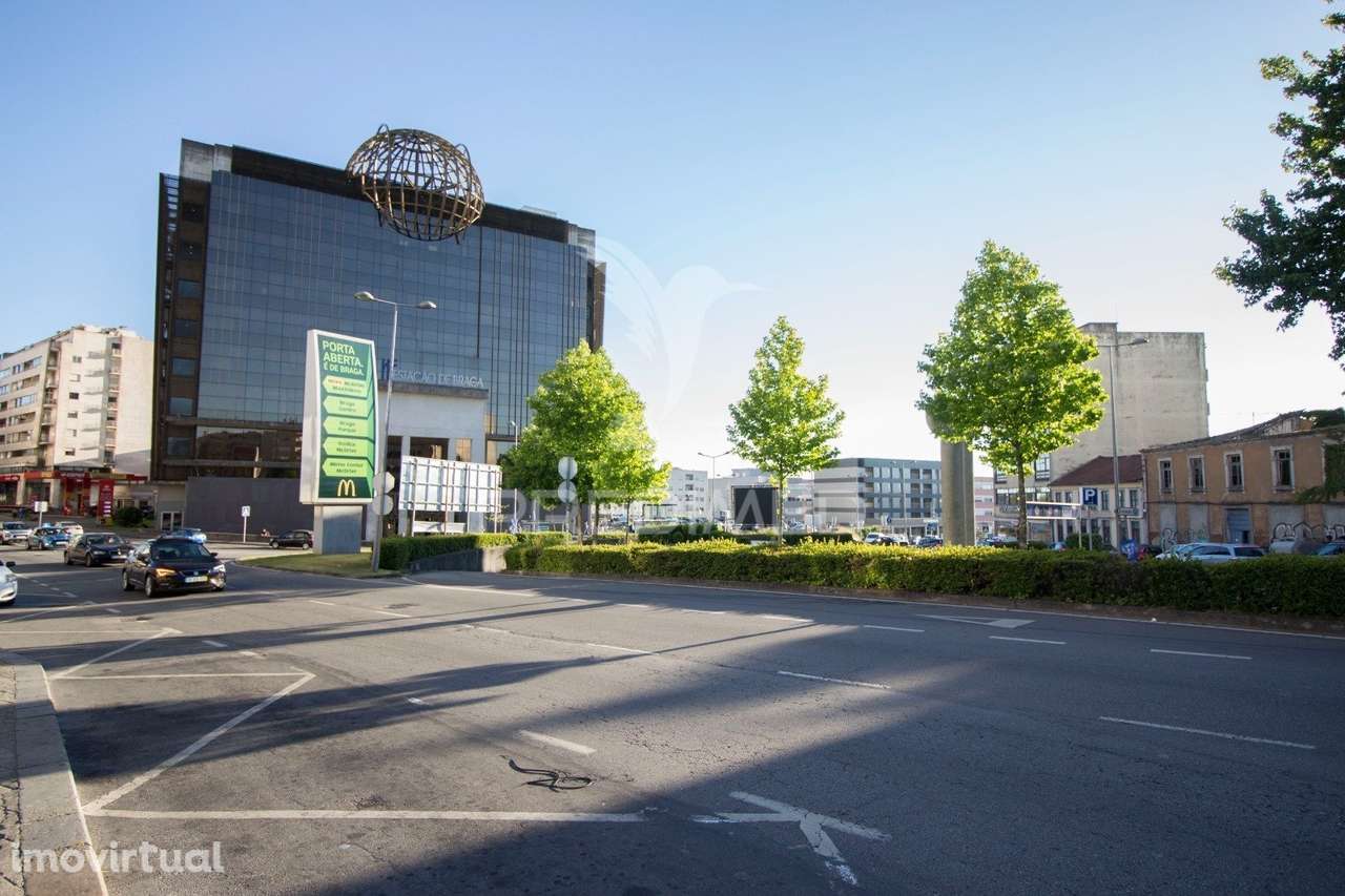 Apartamento T3 no centro histórico de Braga - Grande imagem: 2/26