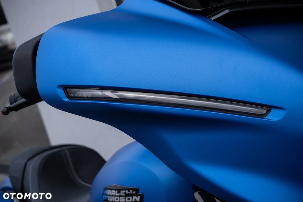 Harley-Davidson Touring Street Glide - 12