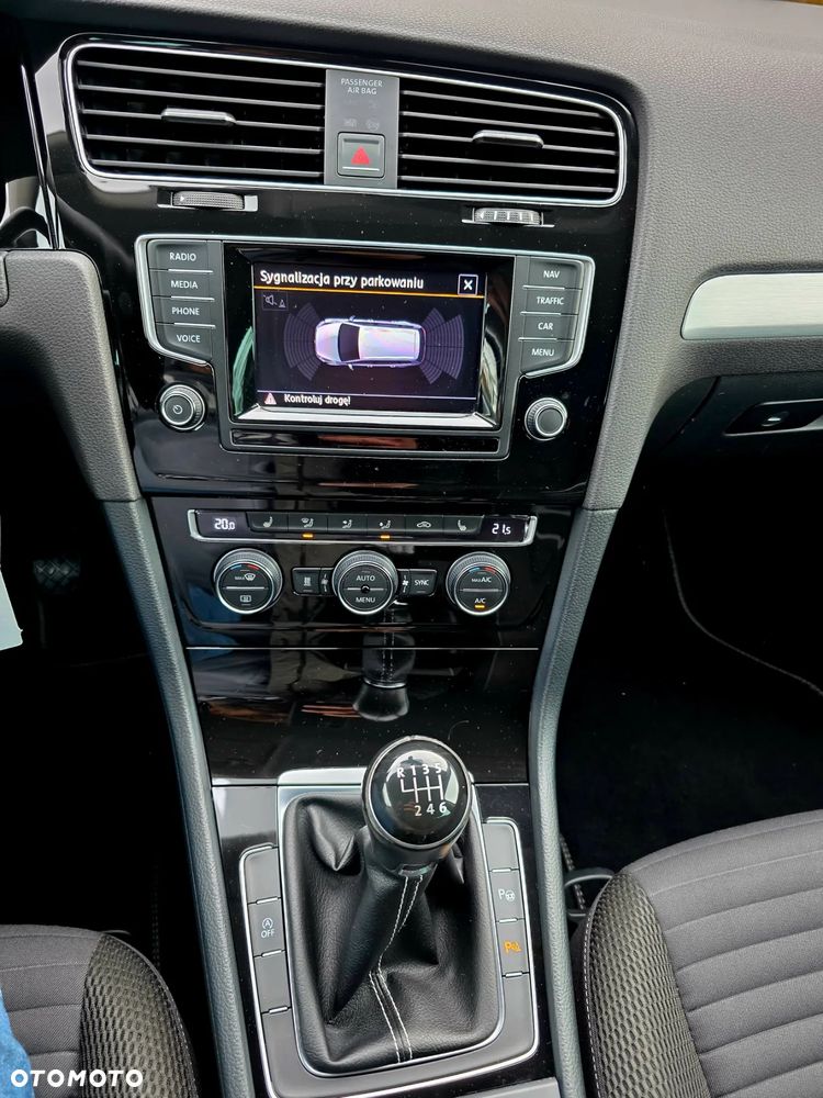 Volkswagen Golf 1.4 TSI BlueMotion Technology Lounge - 23