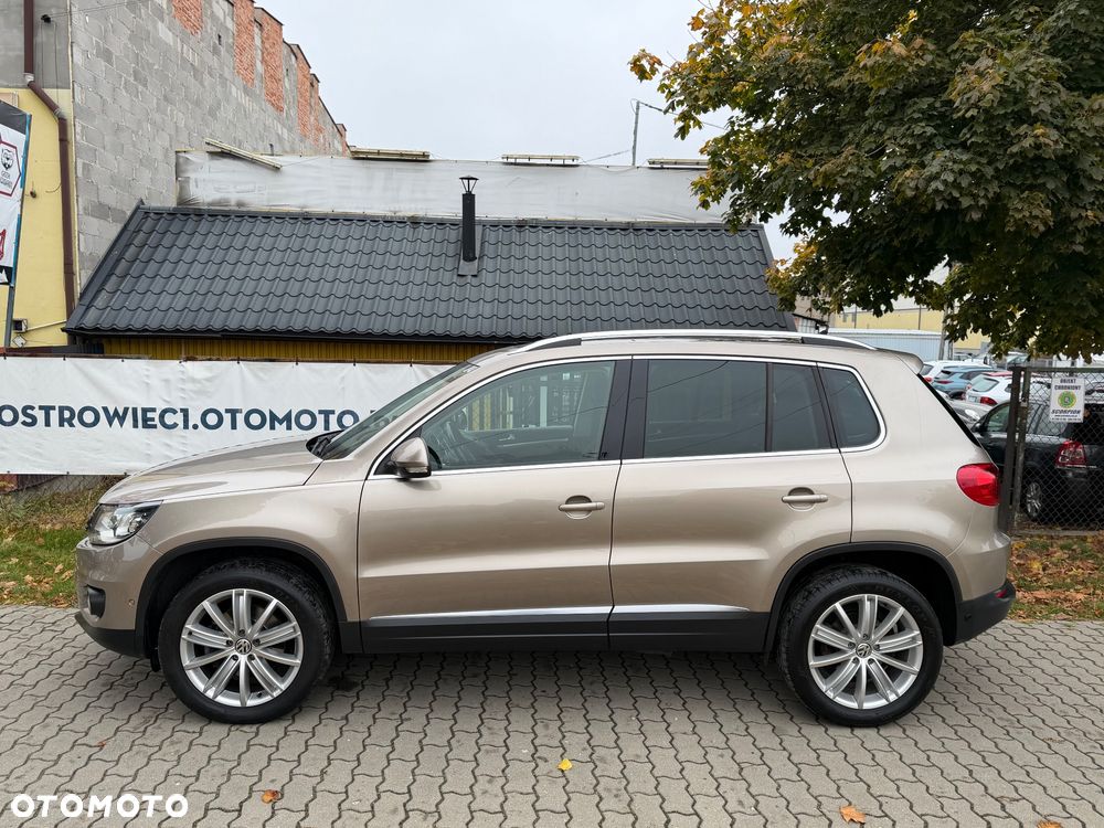 Volkswagen Tiguan 2.0 TDI DPF 4Motion BlueMotion Technology DSG Exclusive - 9