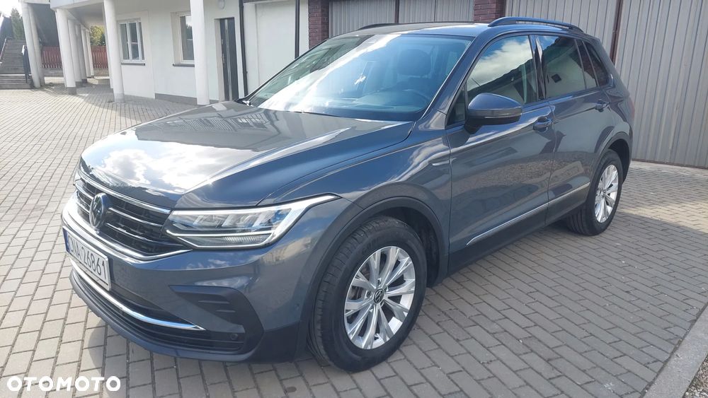 Volkswagen Tiguan - 17