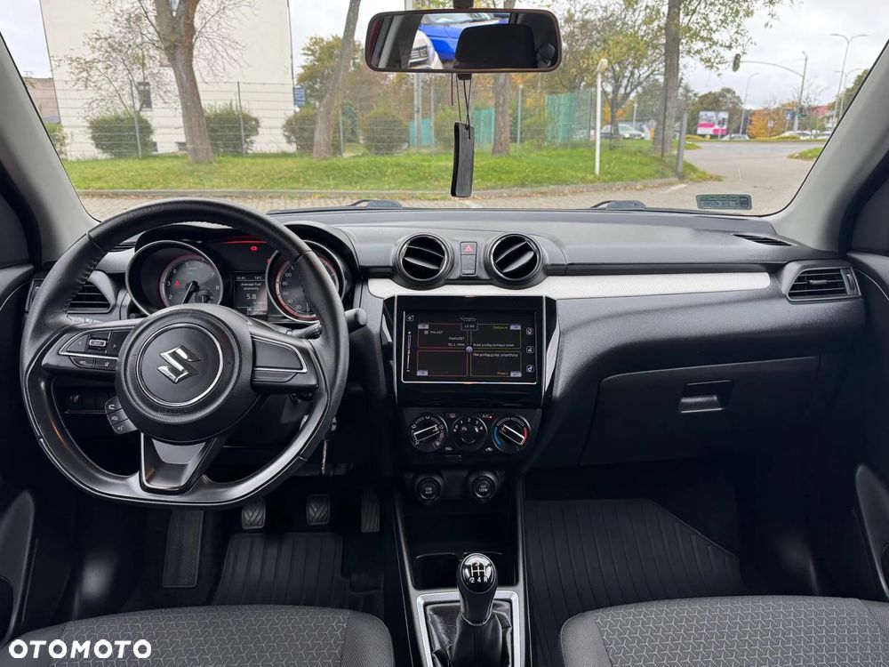 Suzuki Swift 1.2 SHVS Premium Plus - 12