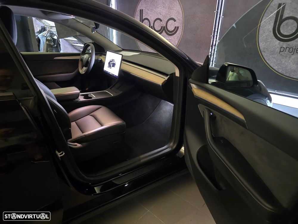 Tesla Model Y Tração Traseira - 12