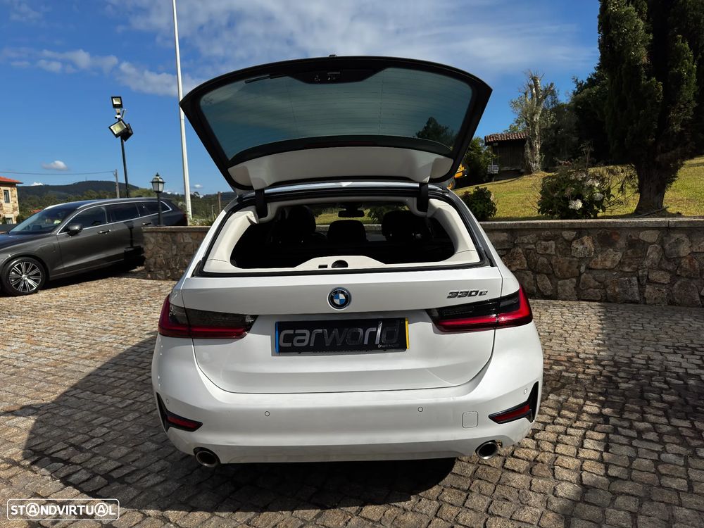 BMW 330 e Corporate Edition Auto - 11