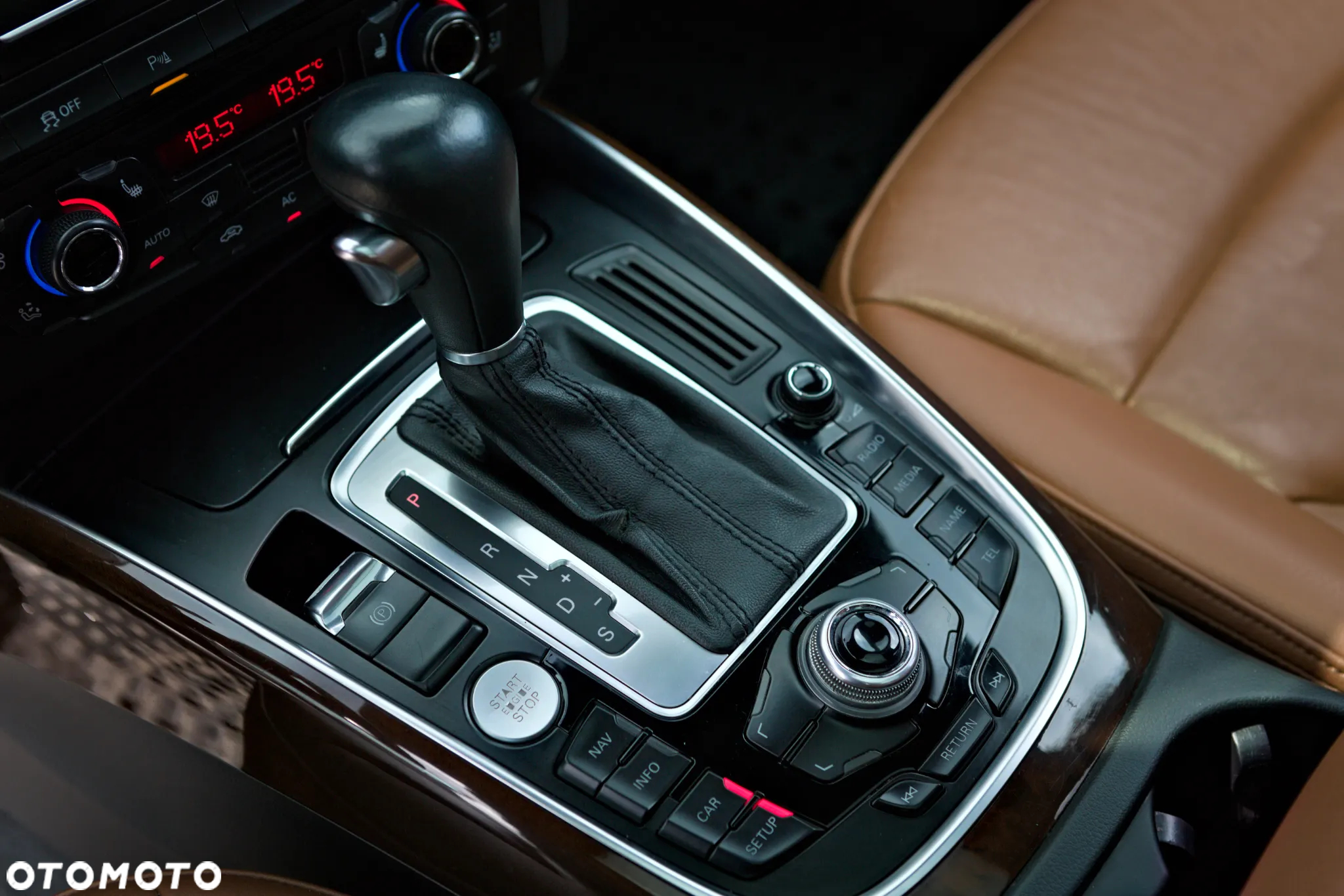 Audi Q5 3.2 FSI Quattro S tronic - 36