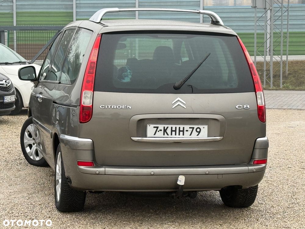 Citroën C8 2.0 16V Style - 8