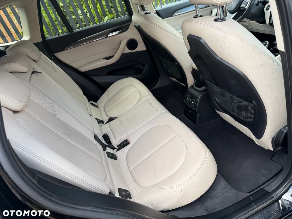 BMW X1 sDrive18i GPF xLine - 29
