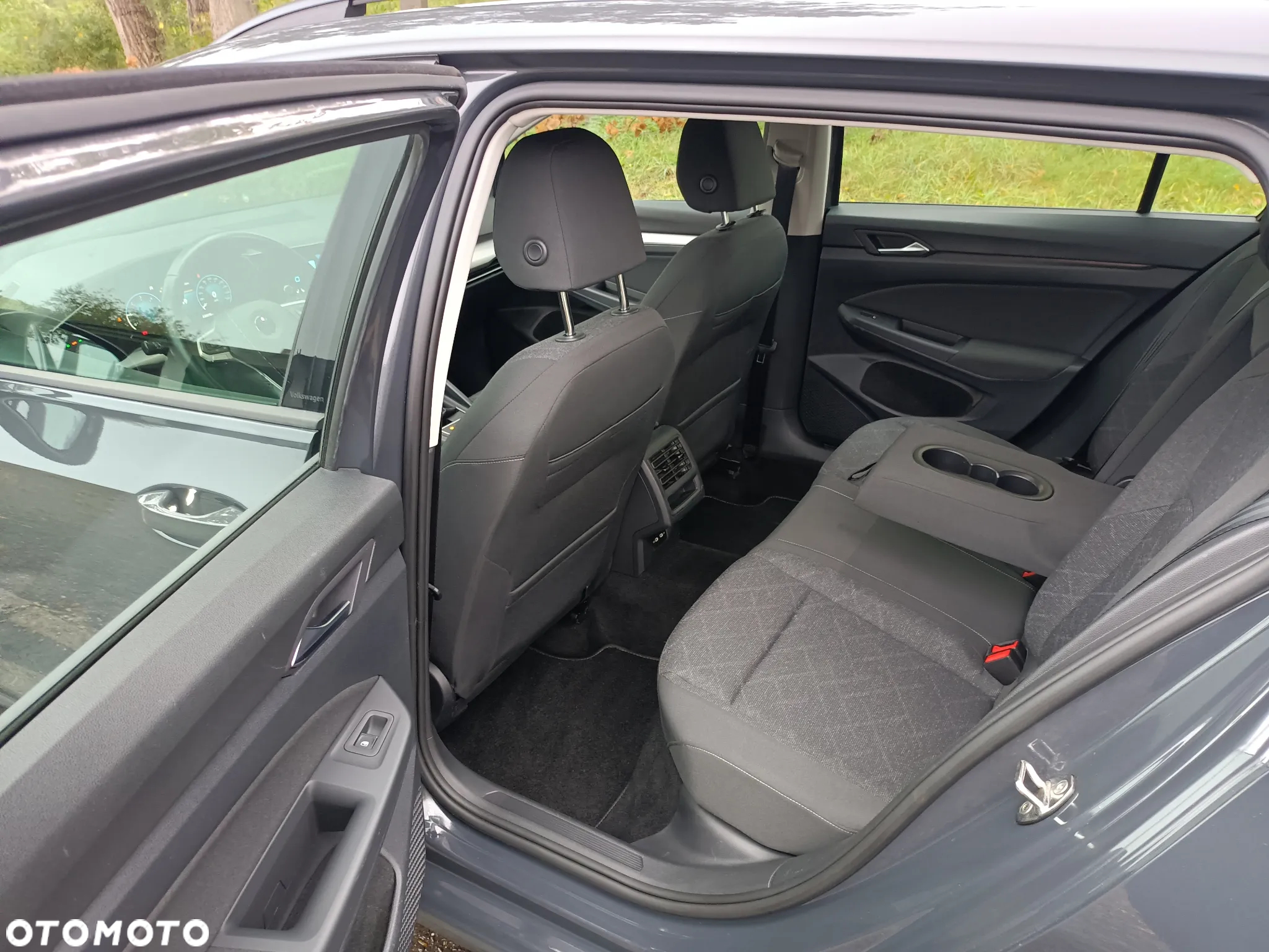Volkswagen Golf VIII 2.0 TDI Life - 34