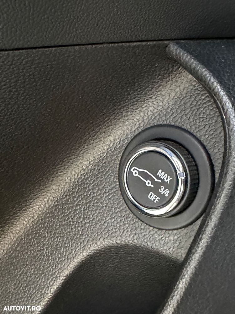 Opel Insignia - 24