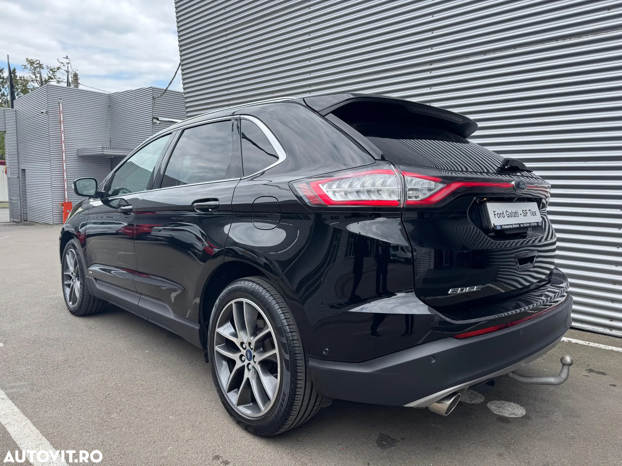Ford Edge 2.0 TDCi Powershift Titanium - 13