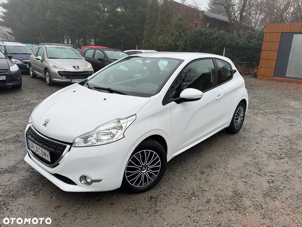 Peugeot 208 - 2