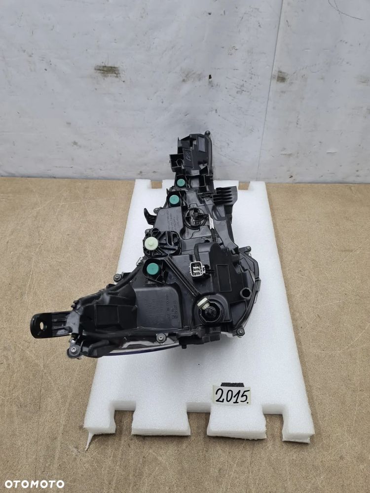 Toyota Corolla E21 kombi/HB 81150-02S60 lampa lewy lewa przednia przód - 9