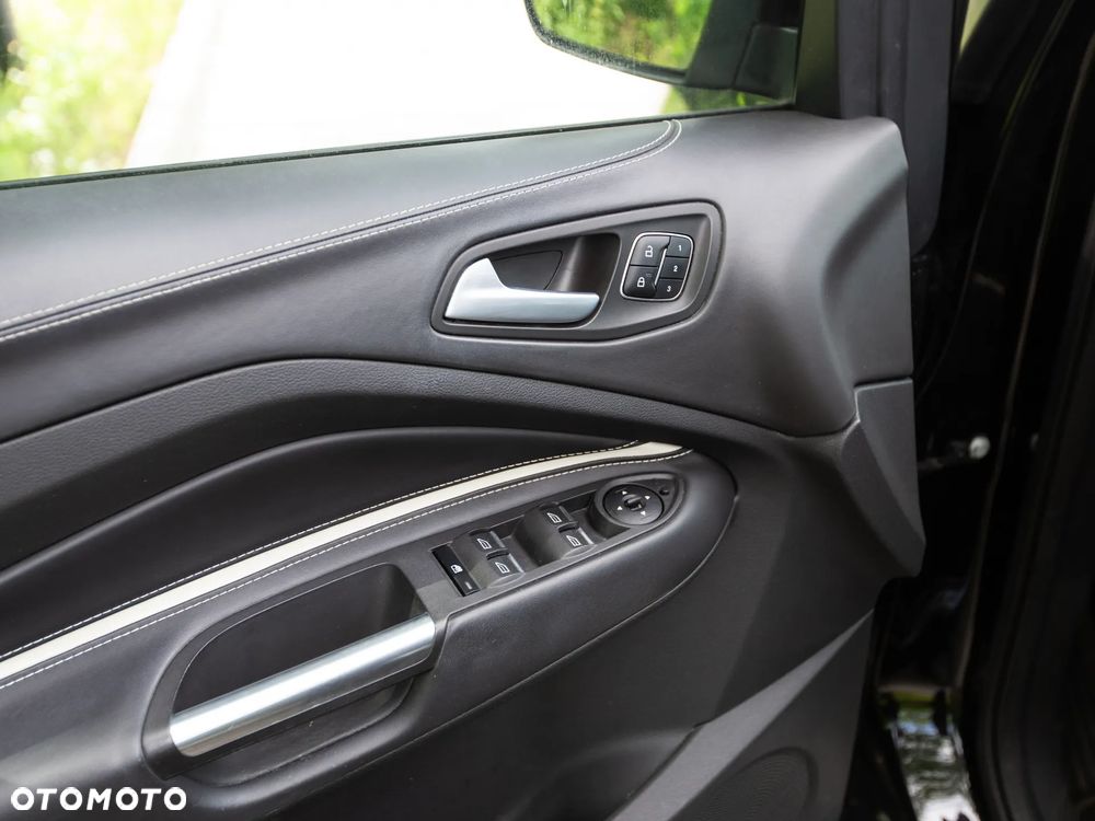 Ford Kuga - 18