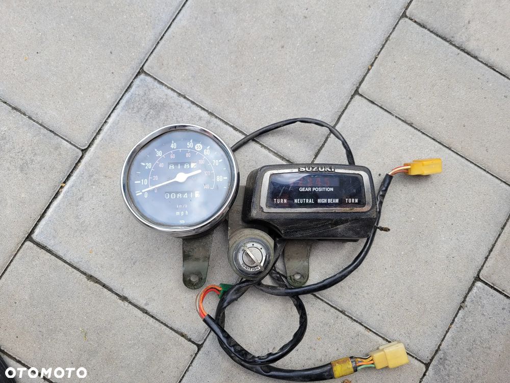 Licznik, zegar, prędkościomerz, stacyjka Suzuki GN 125 1983 - 1