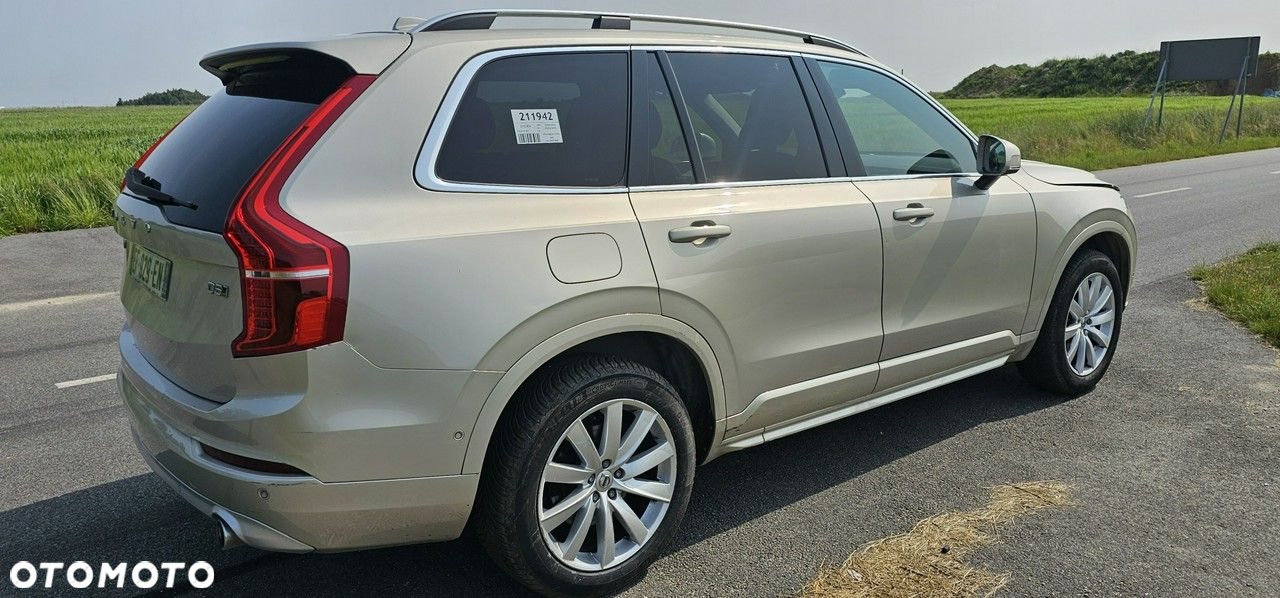 Volvo XC 90 - 3