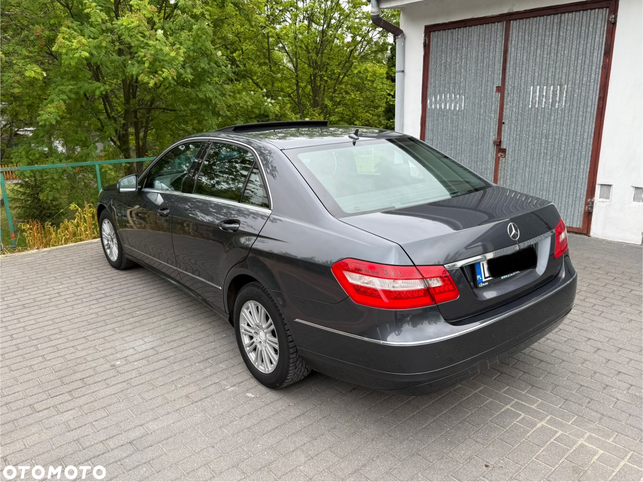 Mercedes-Benz Klasa E - 16