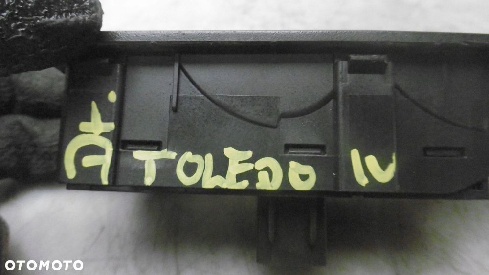 PANEL STEROWANIA SZYBY LUSTEREK SEAT TOLEDO IV - 4