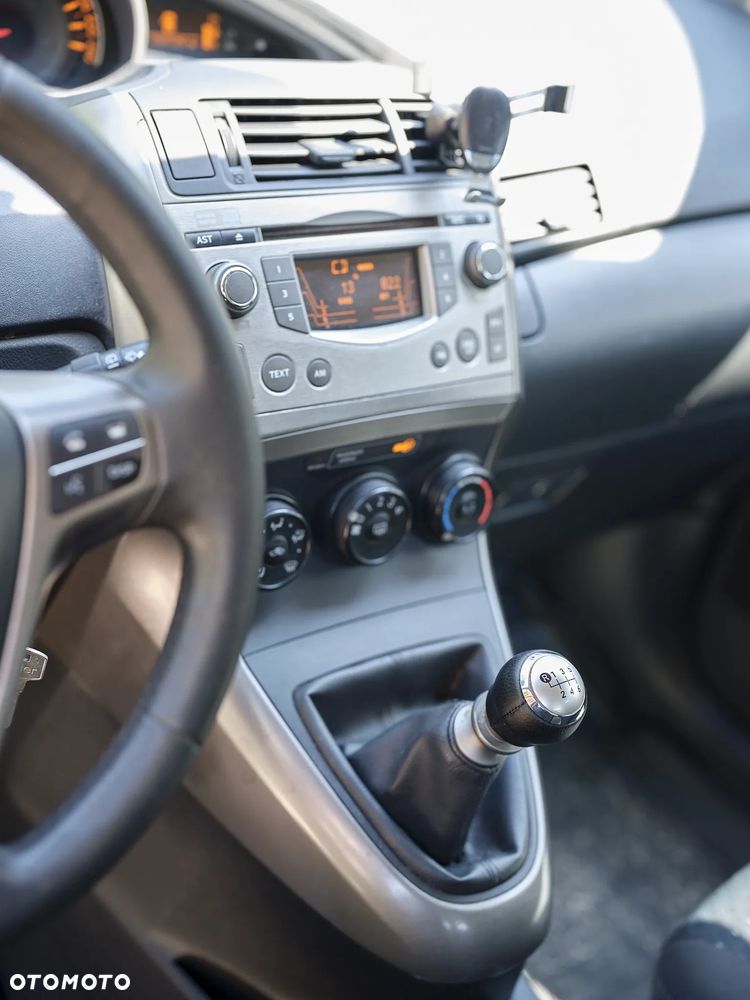 Toyota Verso 1.6 Life - 8