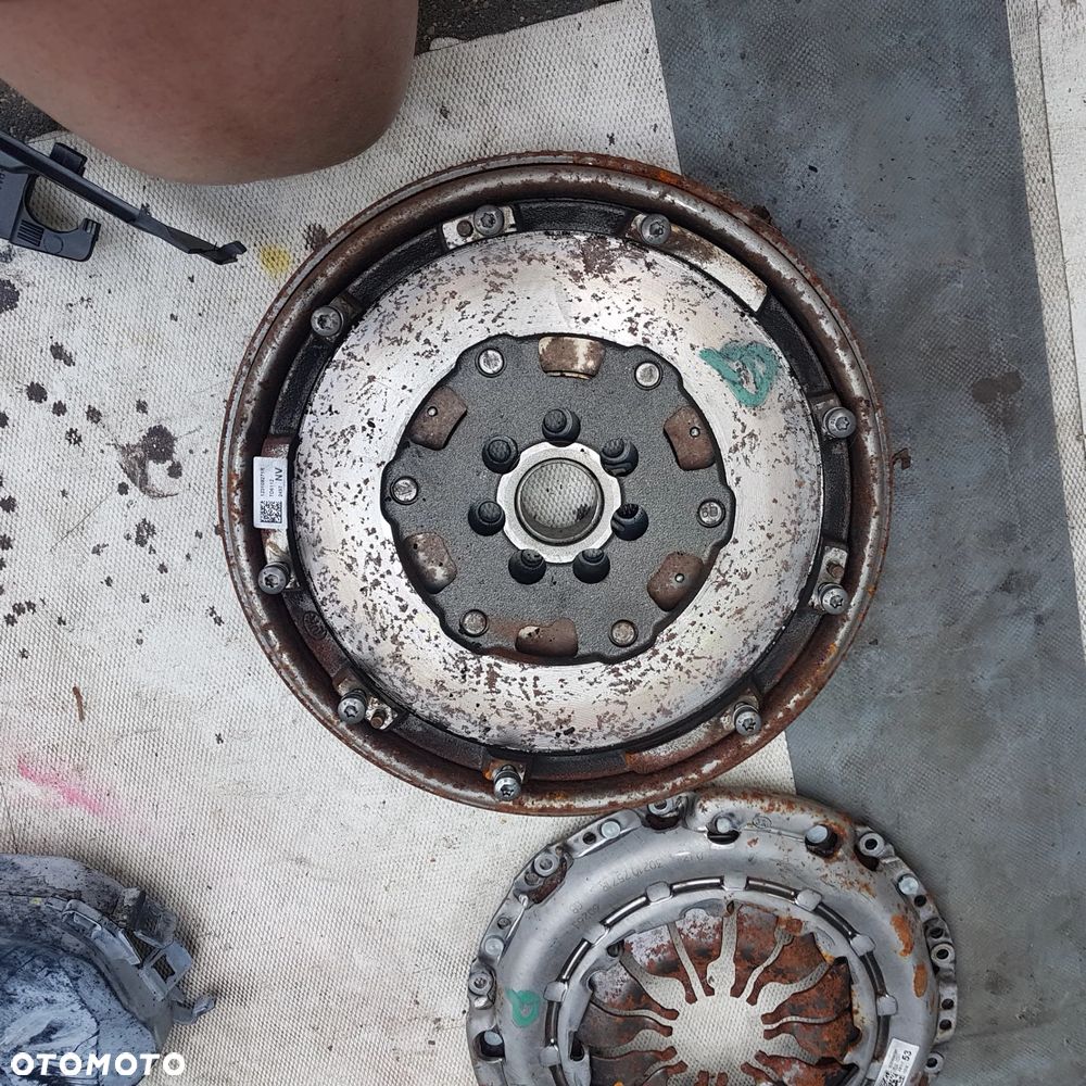 koło zamachowe sprzęgło  nissan juke qashqai renault megane dacia mercedes Duster Lodgy Clio 3 Fluence Laguna 3 Latitude Megane 3 Scenic 3 1.5 dci jak nowy oryginał - 7