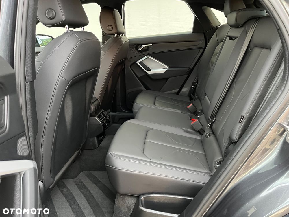 Audi Q3 Sportback 35 TDI S tronic S line - 33