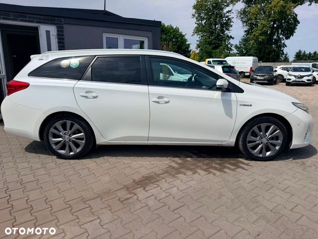 Toyota Auris 1.8 HSD Prestige NAVI - 2