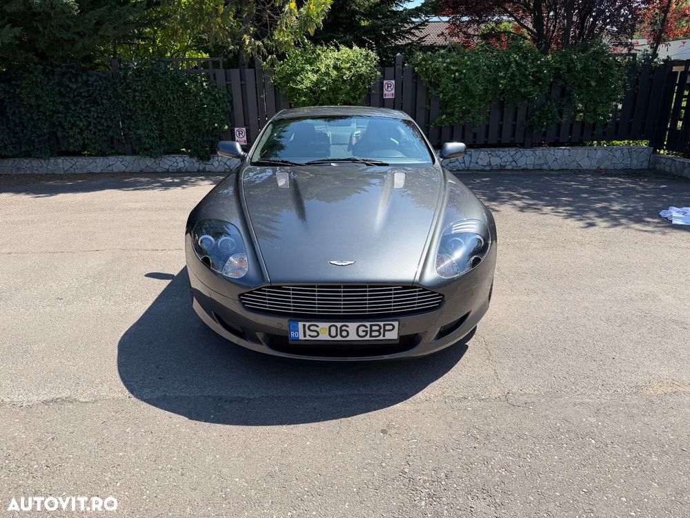 Aston Martin DB9 - 2